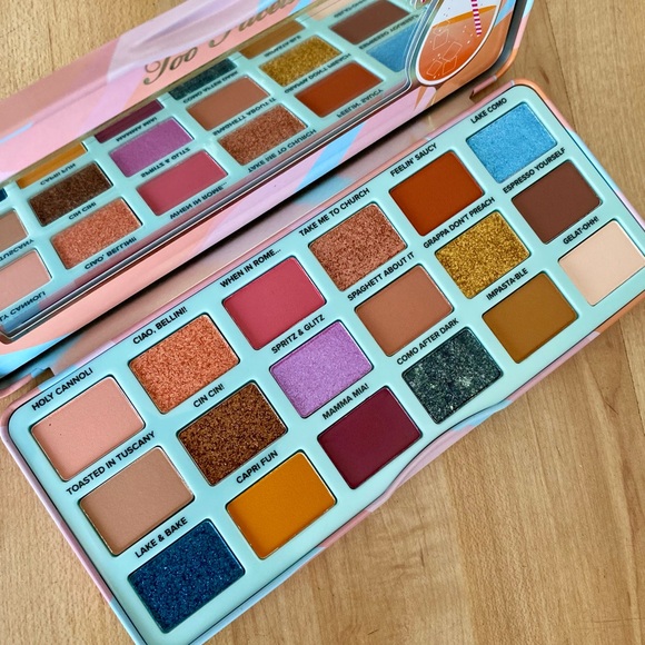 Too Faced Make Up - Picture 4 of 5